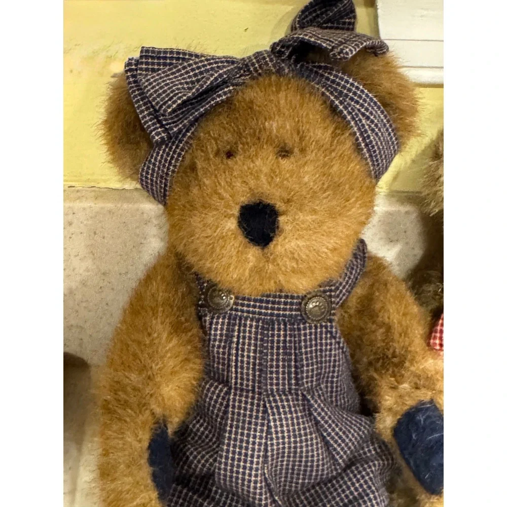 Set of 2 Boyds Bears - Sally Quignappel and Beary Z Bearsly